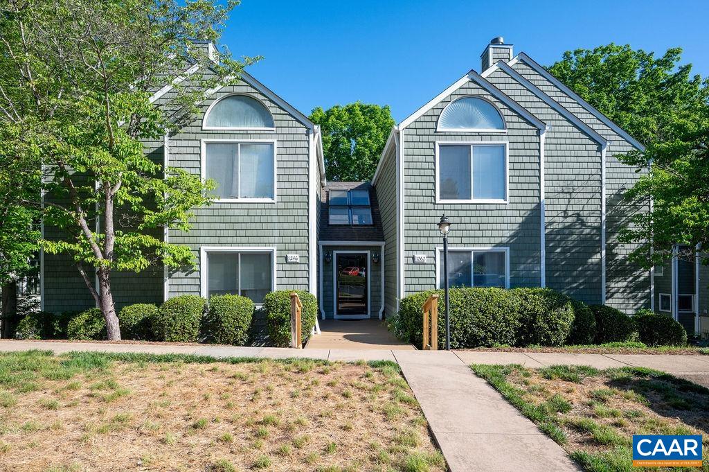 1258 CLIFDEN GREENE, CHARLOTTESVILLE, Virginia 22901, 2 Bedrooms Bedrooms, ,2 BathroomsBathrooms,Residential,1258 CLIFDEN GREENE,664340 MLS # 664340