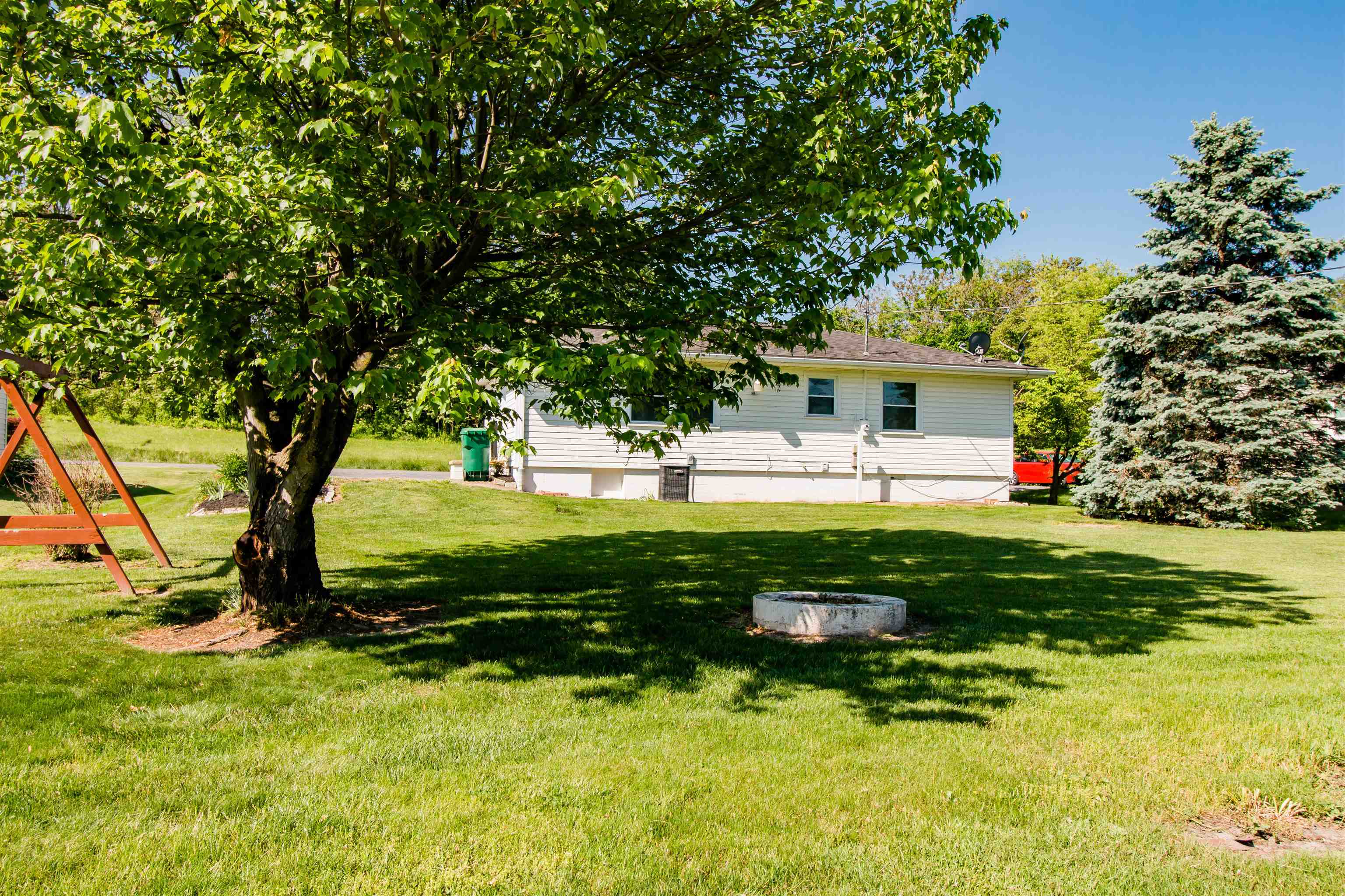 349 MAPLE AVE, TIMBERVILLE, Virginia 22853, 3 Bedrooms Bedrooms, ,1 BathroomBathrooms,Residential,349 MAPLE AVE,664341 MLS # 664341