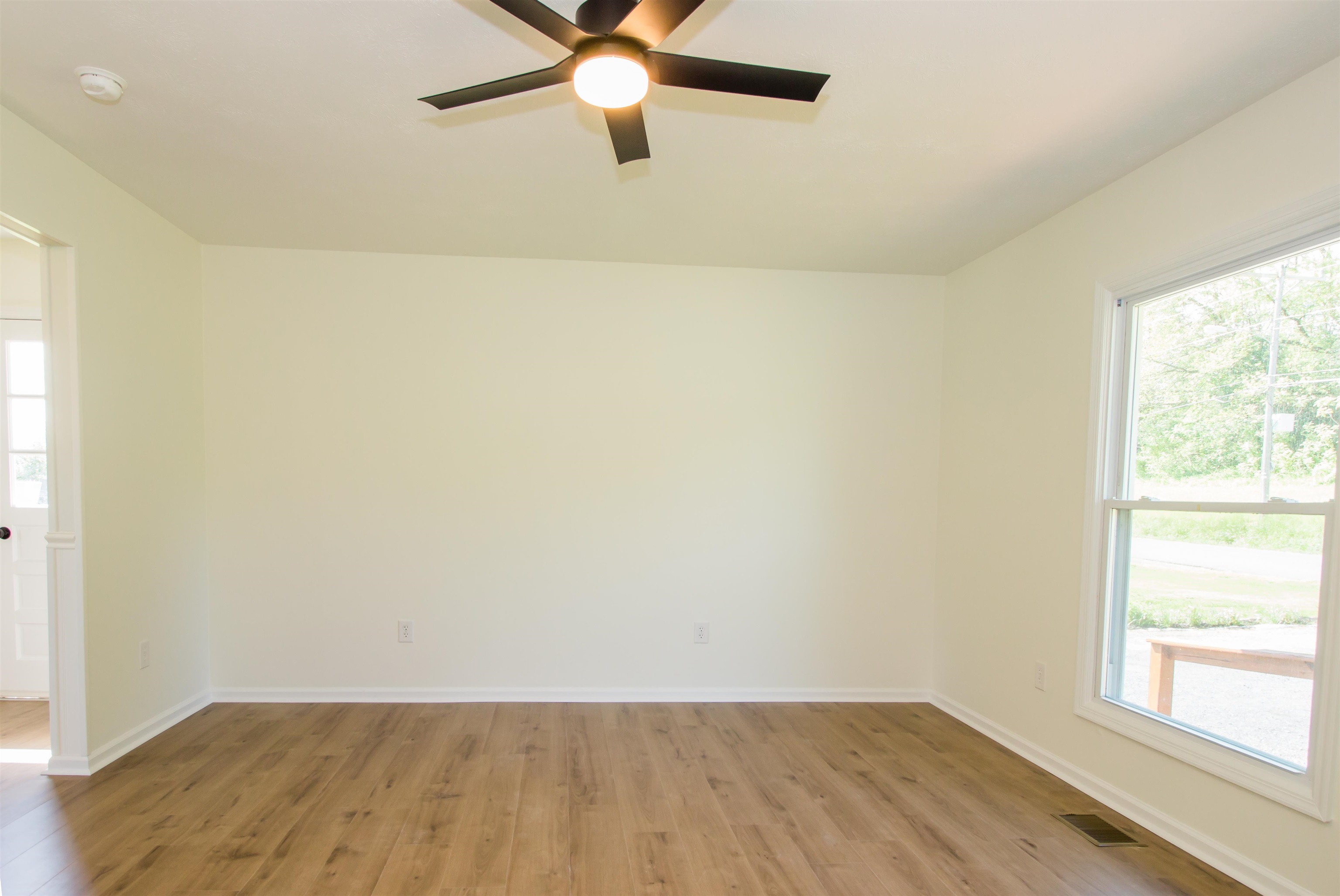 349 MAPLE AVE, TIMBERVILLE, Virginia 22853, 3 Bedrooms Bedrooms, ,1 BathroomBathrooms,Residential,349 MAPLE AVE,664341 MLS # 664341