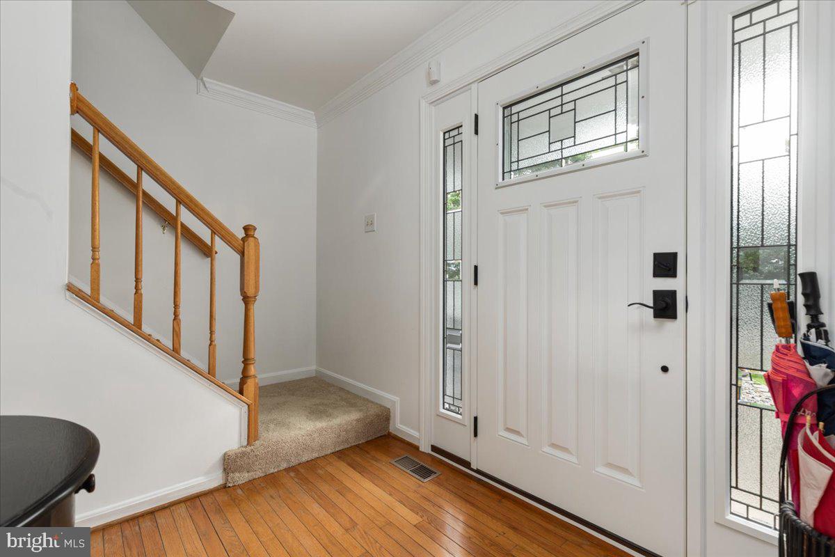 8571 RICHMOND AVE, MANASSAS, Virginia 20110, 4 Bedrooms Bedrooms, ,2 BathroomsBathrooms,Residential,For sale,8571 RICHMOND AVE,VAMN2008136 MLS # VAMN2008136