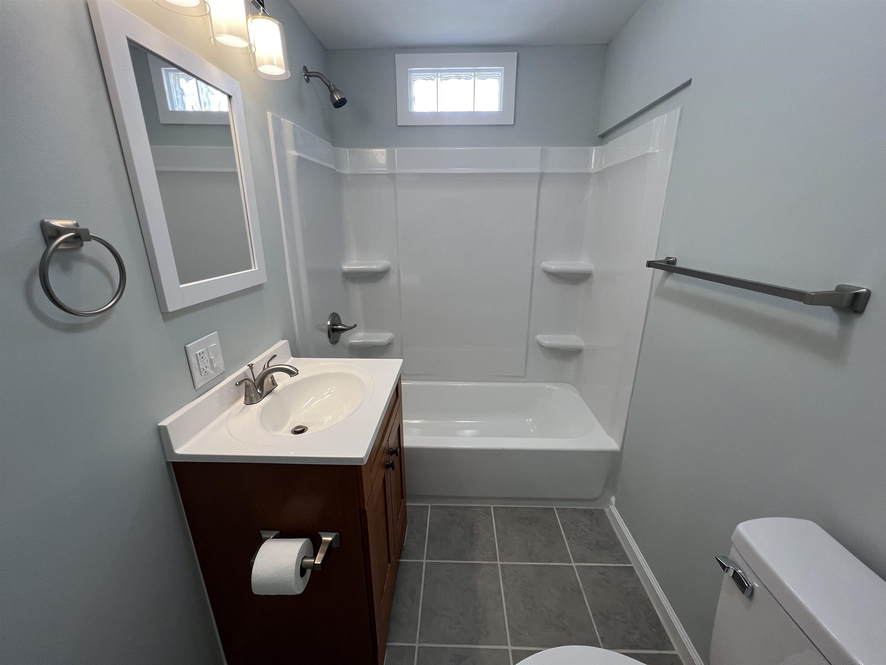 202 GRUBERT AVE, STAUNTON, Virginia 24401, 2 Bedrooms Bedrooms, ,1 BathroomBathrooms,Residential,202 GRUBERT AVE,664342 MLS # 664342