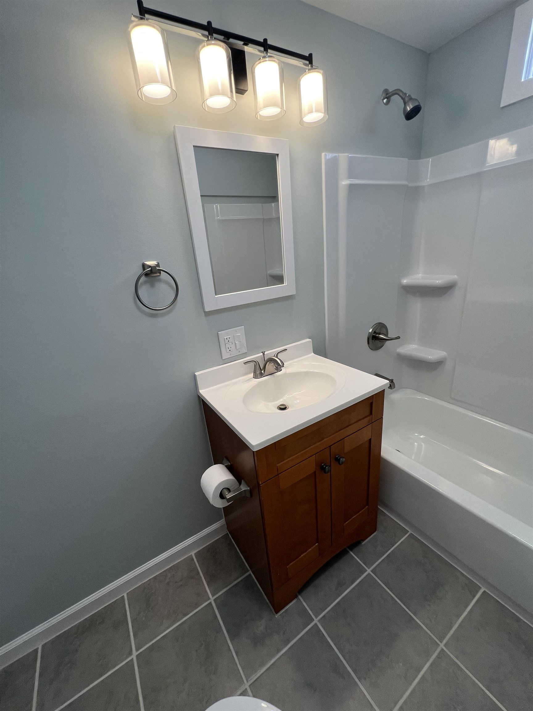 202 GRUBERT AVE, STAUNTON, Virginia 24401, 2 Bedrooms Bedrooms, ,1 BathroomBathrooms,Residential,202 GRUBERT AVE,664342 MLS # 664342