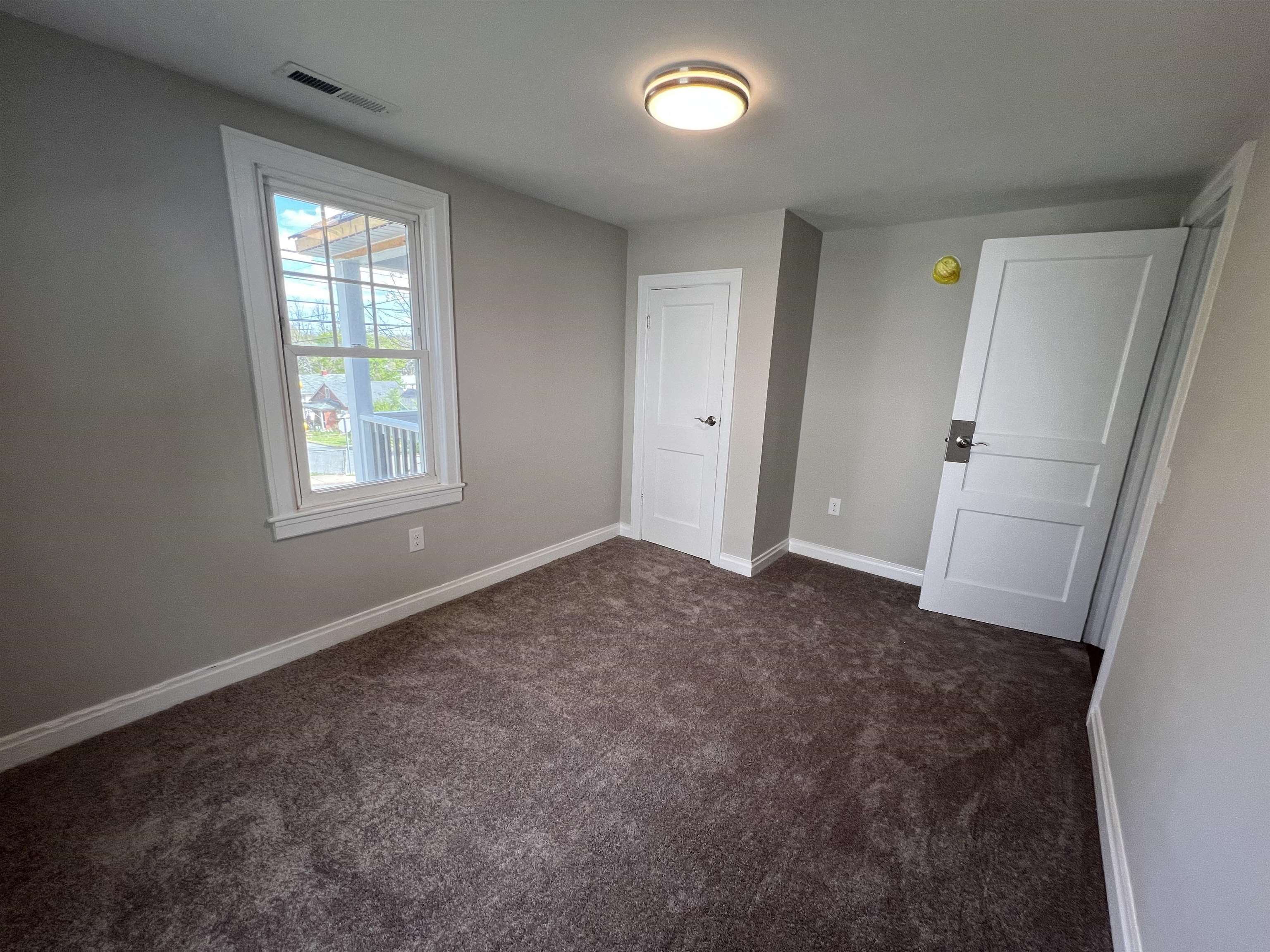 202 GRUBERT AVE, STAUNTON, Virginia 24401, 2 Bedrooms Bedrooms, ,1 BathroomBathrooms,Residential,202 GRUBERT AVE,664342 MLS # 664342