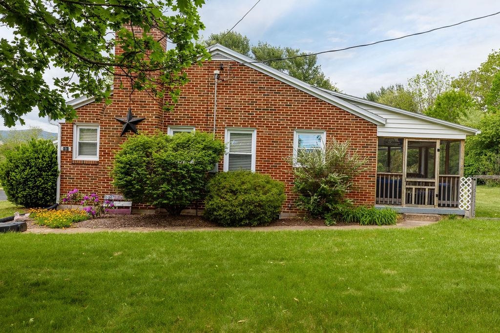 190 HOTCHKISS RD, CHURCHVILLE, Virginia 24421, 3 Bedrooms Bedrooms, ,2 BathroomsBathrooms,Residential,190 HOTCHKISS RD,664343 MLS # 664343