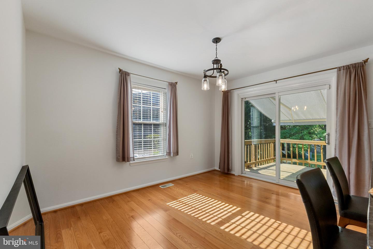 2701 WOODWALK CT, ALEXANDRIA, Virginia 22306, 3 Bedrooms Bedrooms, ,3 BathroomsBathrooms,Residential,For sale,2701 WOODWALK CT,VAFX2235226 MLS # VAFX2235226