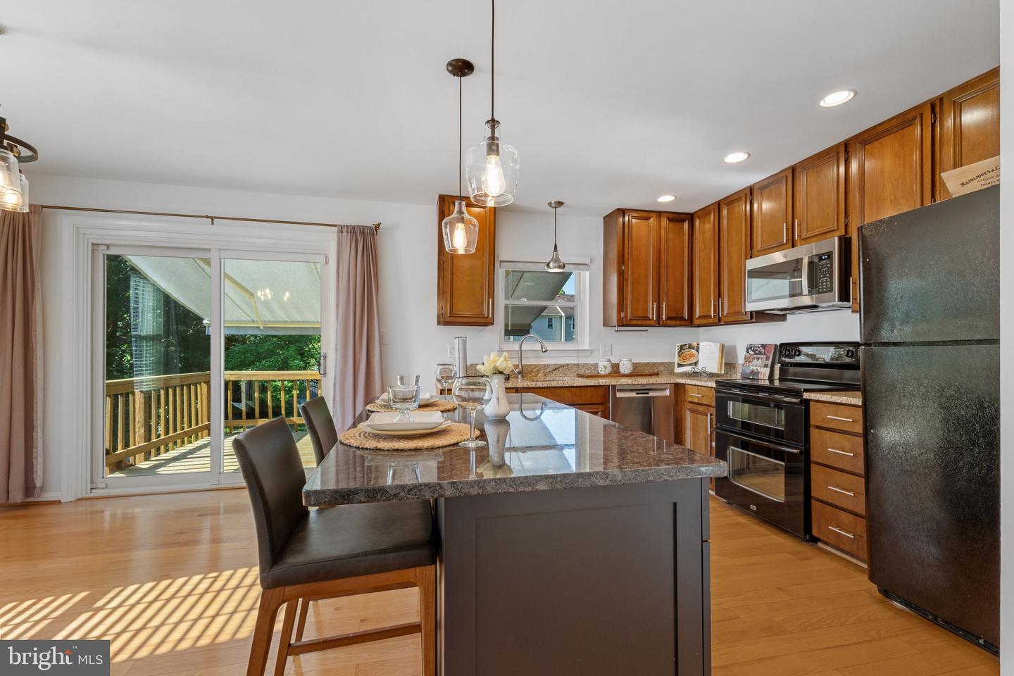 2701 WOODWALK CT, ALEXANDRIA, Virginia 22306, 3 Bedrooms Bedrooms, ,3 BathroomsBathrooms,Residential,For sale,2701 WOODWALK CT,VAFX2235226 MLS # VAFX2235226