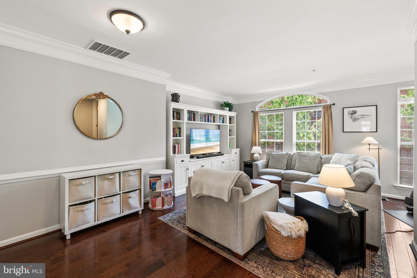257 MEDLOCK LN, ALEXANDRIA, Virginia 22304, 4 Bedrooms Bedrooms, ,3 BathroomsBathrooms,Residential,For sale,257 MEDLOCK LN,VAAX2044326 MLS # VAAX2044326
