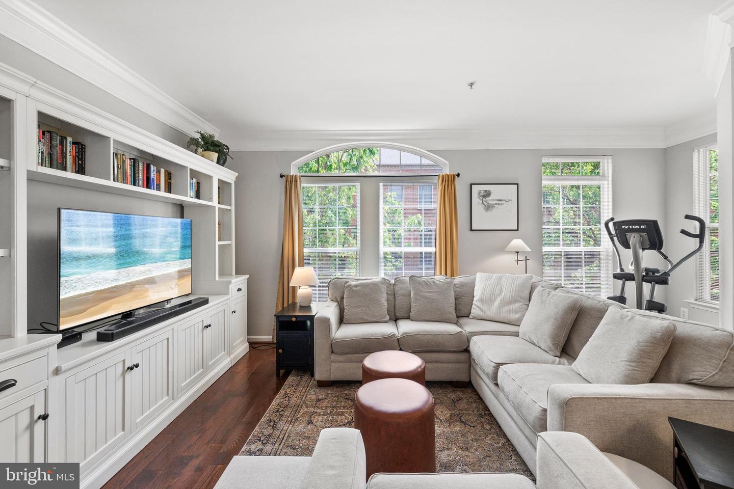 257 MEDLOCK LN, ALEXANDRIA, Virginia 22304, 4 Bedrooms Bedrooms, ,3 BathroomsBathrooms,Residential,For sale,257 MEDLOCK LN,VAAX2044326 MLS # VAAX2044326