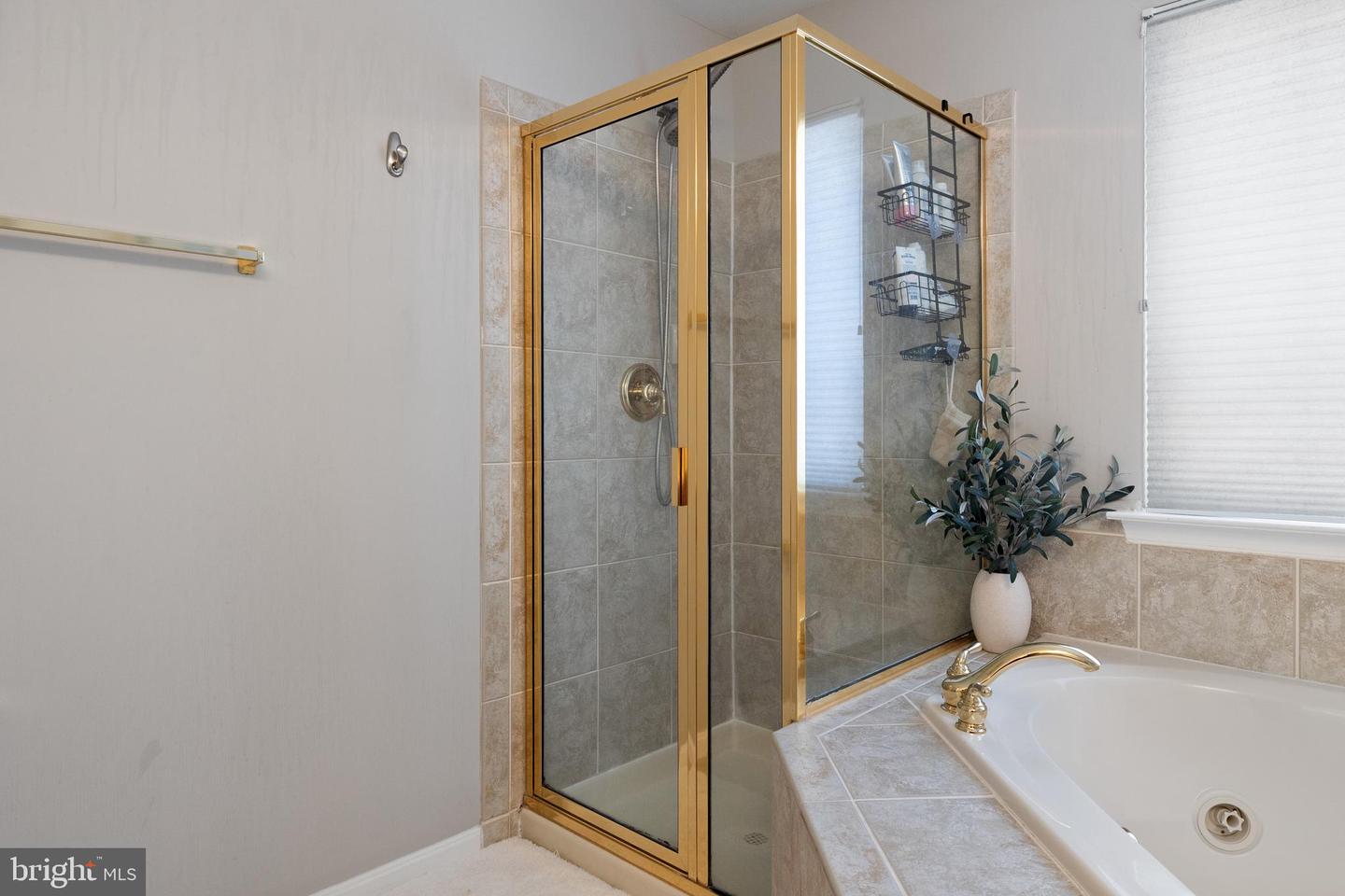 257 MEDLOCK LN, ALEXANDRIA, Virginia 22304, 4 Bedrooms Bedrooms, ,3 BathroomsBathrooms,Residential,For sale,257 MEDLOCK LN,VAAX2044326 MLS # VAAX2044326