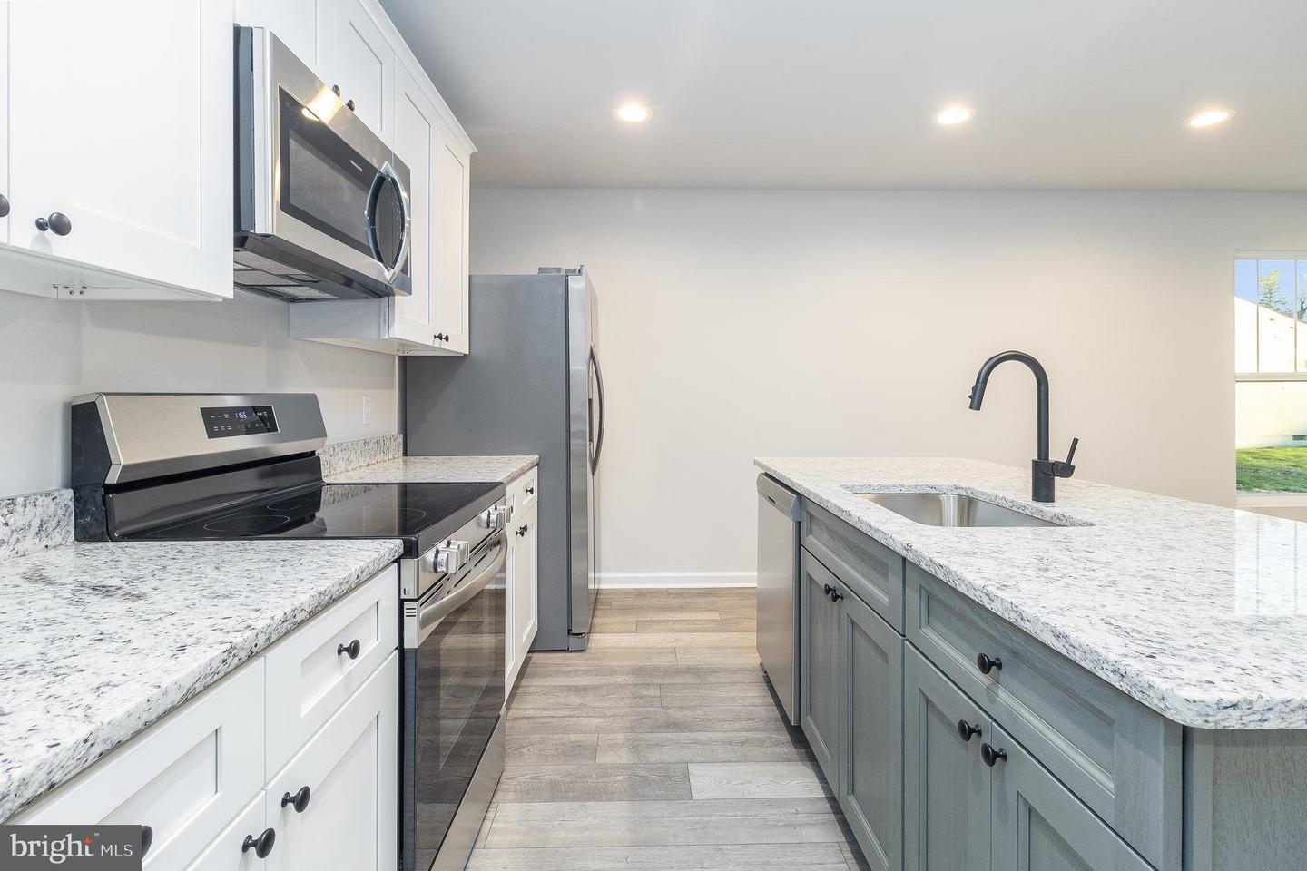 103 HOTCHKISS ST, FREDERICKSBURG, Virginia 22408, 4 Bedrooms Bedrooms, ,3 BathroomsBathrooms,Residential,For sale,103 HOTCHKISS ST,VASP2032418 MLS # VASP2032418