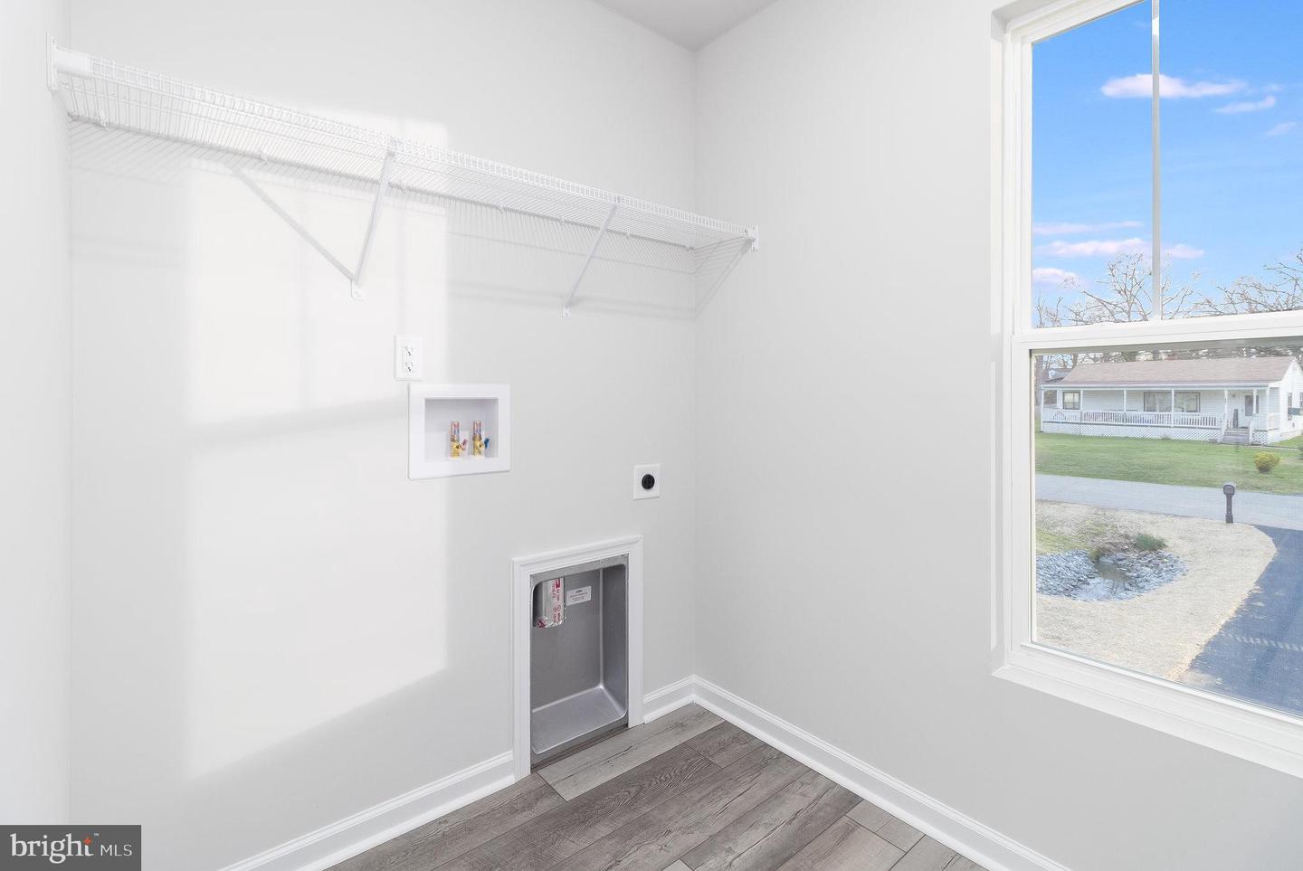 103 HOTCHKISS ST, FREDERICKSBURG, Virginia 22408, 4 Bedrooms Bedrooms, ,3 BathroomsBathrooms,Residential,For sale,103 HOTCHKISS ST,VASP2032418 MLS # VASP2032418