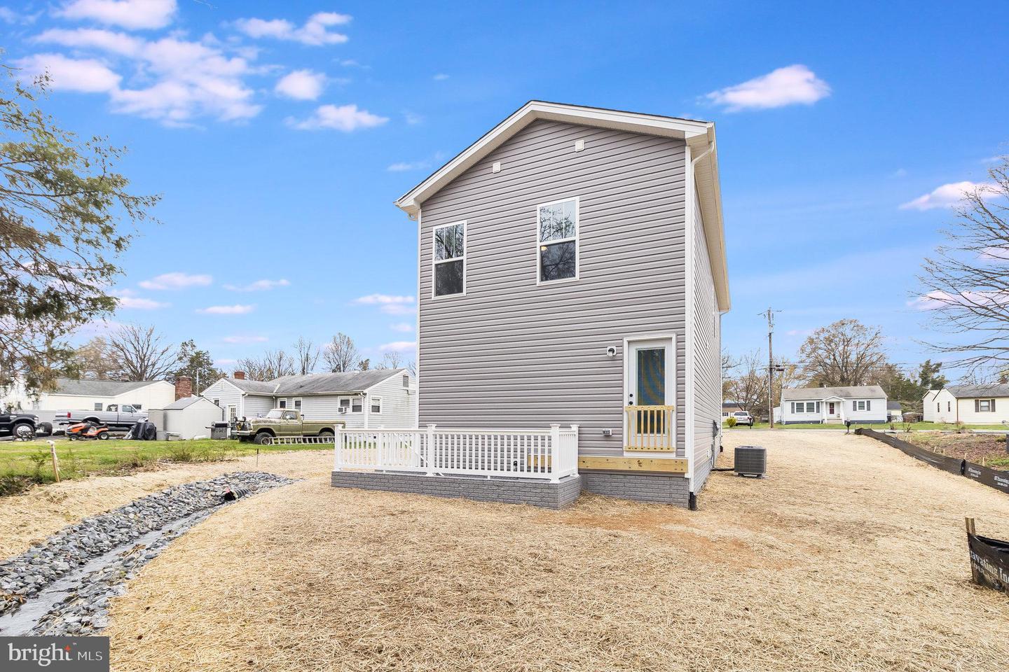 103 HOTCHKISS ST, FREDERICKSBURG, Virginia 22408, 4 Bedrooms Bedrooms, ,3 BathroomsBathrooms,Residential,For sale,103 HOTCHKISS ST,VASP2032418 MLS # VASP2032418
