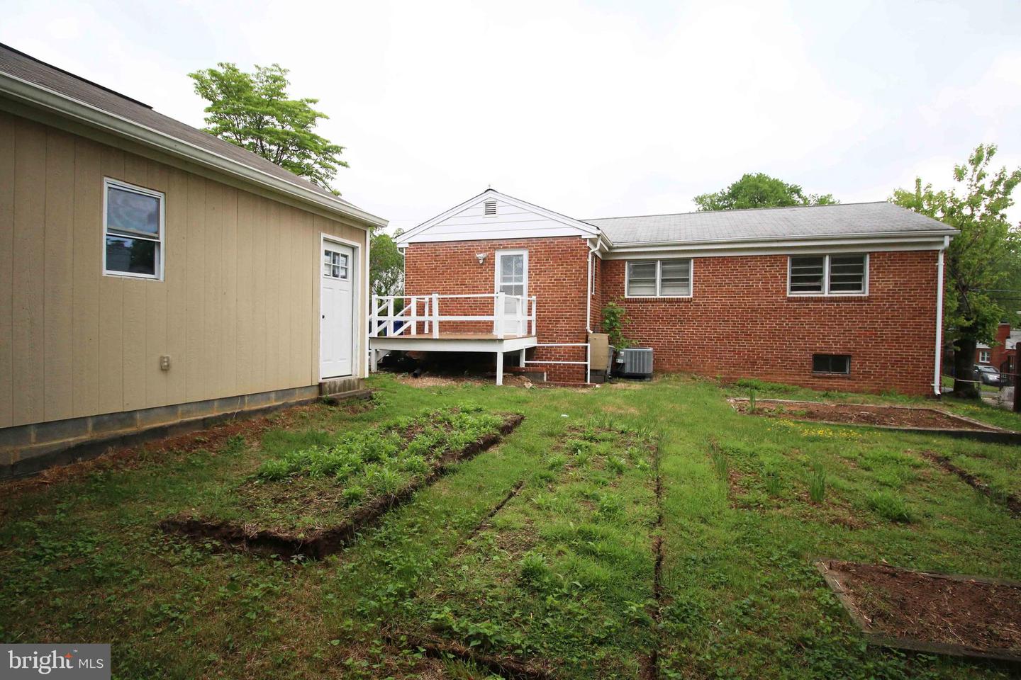 5932 1ST ST N, ARLINGTON, Virginia 22203, 3 Bedrooms Bedrooms, ,2 BathroomsBathrooms,Residential,For sale,5932 1ST ST N,VAAR2056258 MLS # VAAR2056258