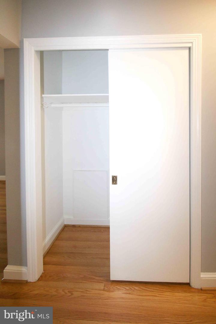 5932 1ST ST N, ARLINGTON, Virginia 22203, 3 Bedrooms Bedrooms, ,2 BathroomsBathrooms,Residential,For sale,5932 1ST ST N,VAAR2056258 MLS # VAAR2056258