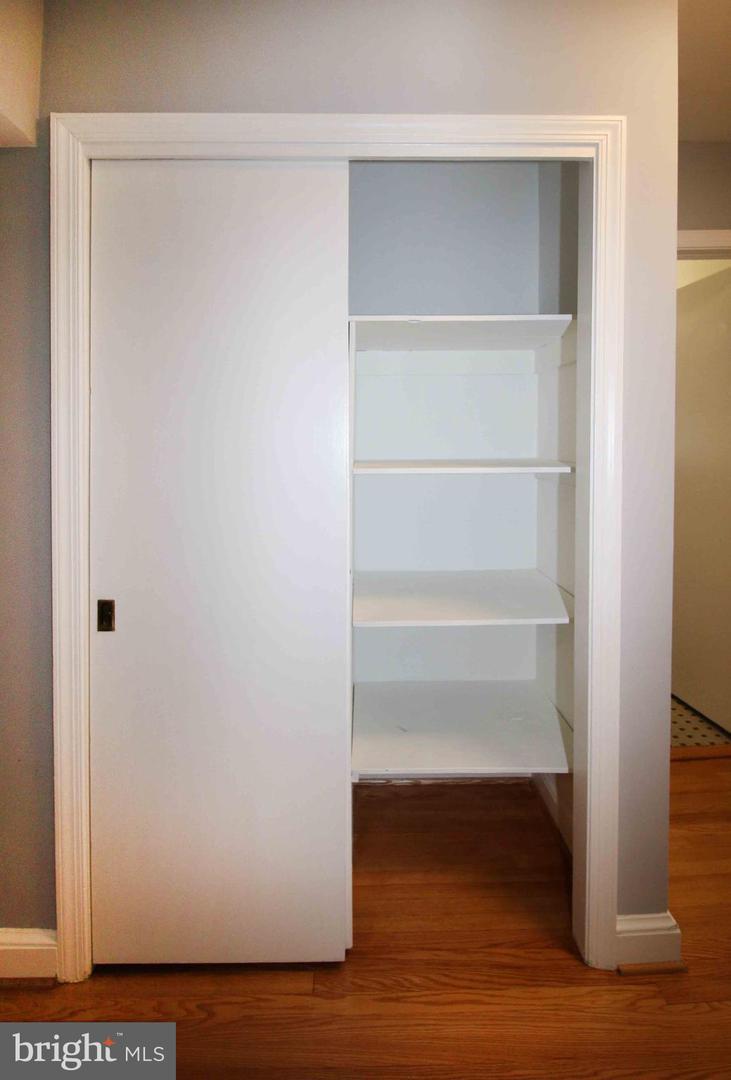 5932 1ST ST N, ARLINGTON, Virginia 22203, 3 Bedrooms Bedrooms, ,2 BathroomsBathrooms,Residential,For sale,5932 1ST ST N,VAAR2056258 MLS # VAAR2056258