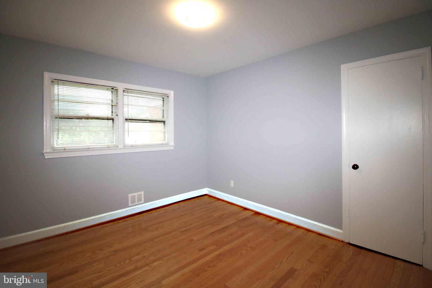 5932 1ST ST N, ARLINGTON, Virginia 22203, 3 Bedrooms Bedrooms, ,2 BathroomsBathrooms,Residential,For sale,5932 1ST ST N,VAAR2056258 MLS # VAAR2056258