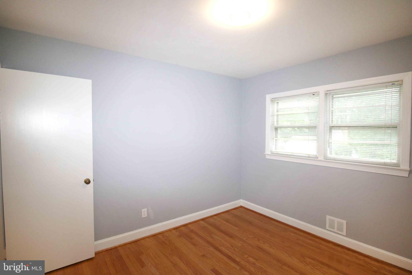5932 1ST ST N, ARLINGTON, Virginia 22203, 3 Bedrooms Bedrooms, ,2 BathroomsBathrooms,Residential,For sale,5932 1ST ST N,VAAR2056258 MLS # VAAR2056258