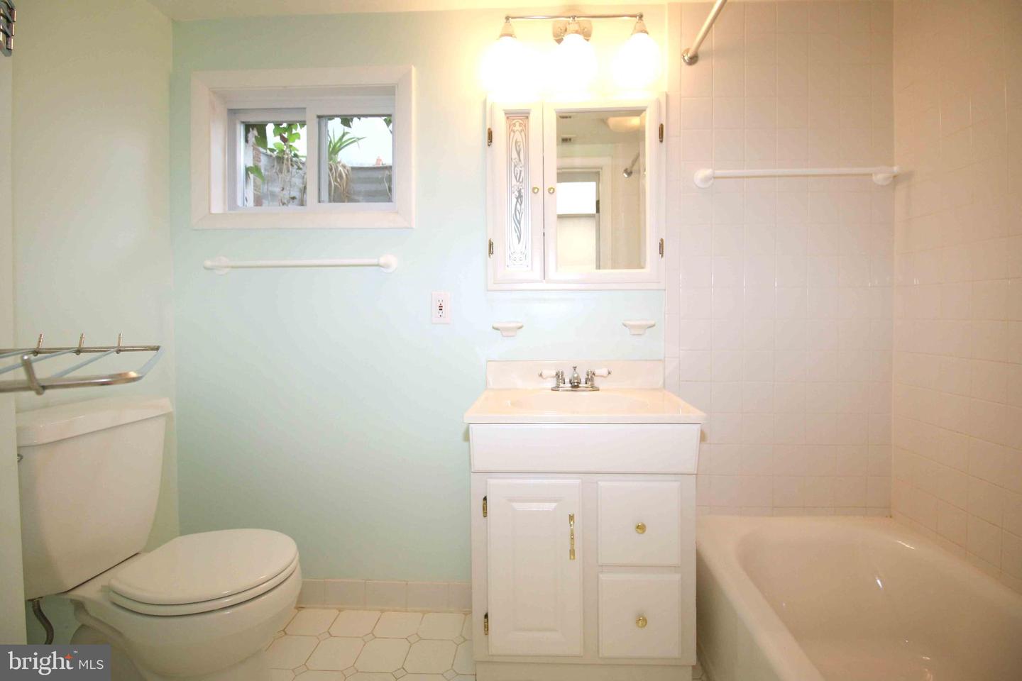 5932 1ST ST N, ARLINGTON, Virginia 22203, 3 Bedrooms Bedrooms, ,2 BathroomsBathrooms,Residential,For sale,5932 1ST ST N,VAAR2056258 MLS # VAAR2056258