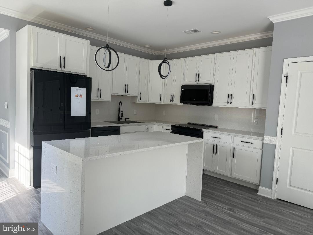 4623 QUARLES ST NE, WASHINGTON, District Of Columbia 20019, 6 Bedrooms Bedrooms, ,6 BathroomsBathrooms,Residential,For sale,4623 QUARLES ST NE,DCDC2196438 MLS # DCDC2196438