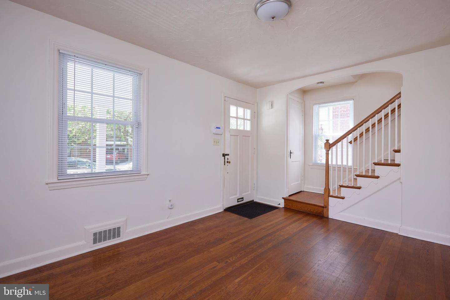 3501 ALTON PL NW, WASHINGTON, District Of Columbia 20008, 3 Bedrooms Bedrooms, ,2 BathroomsBathrooms,Residential,For sale,3501 ALTON PL NW,DCDC2196328 MLS # DCDC2196328
