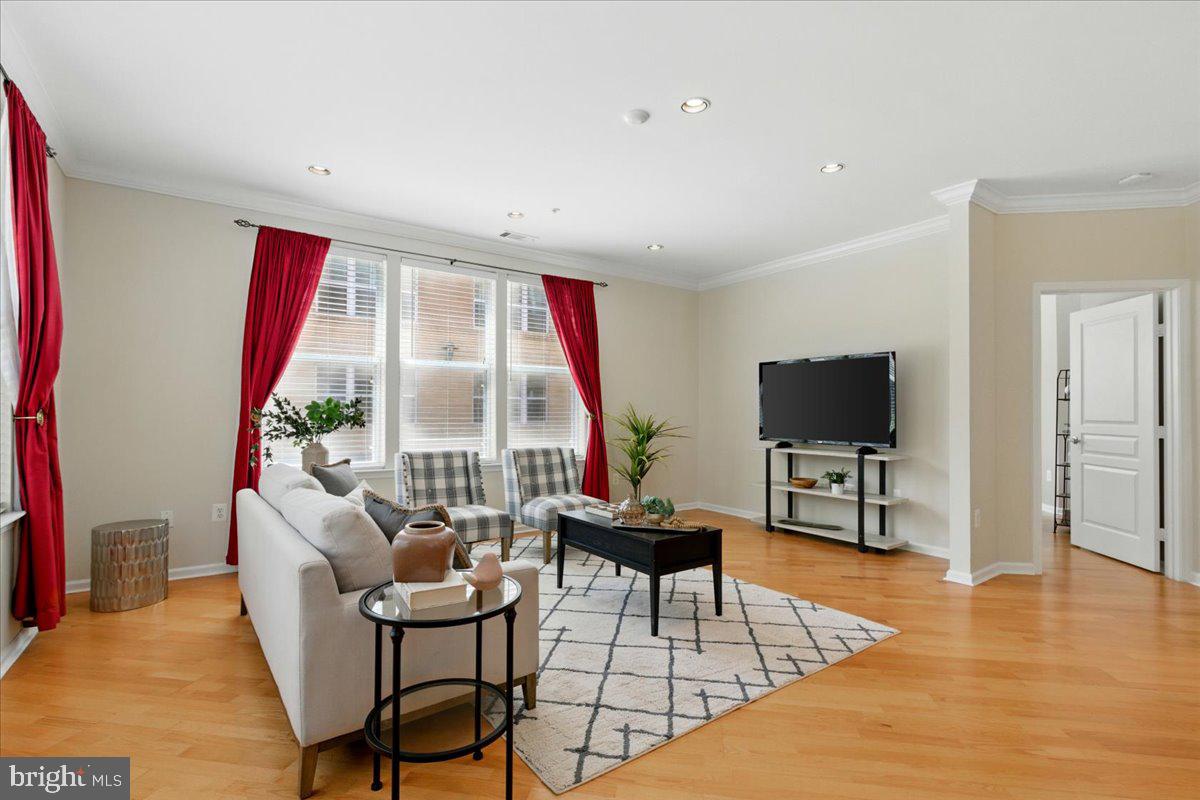12000 MARKET ST #189, RESTON, Virginia 20190, 3 Bedrooms Bedrooms, ,2 BathroomsBathrooms,Residential,For sale,12000 MARKET ST #189,VAFX2235744 MLS # VAFX2235744