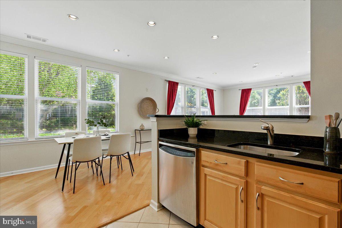 12000 MARKET ST #189, RESTON, Virginia 20190, 3 Bedrooms Bedrooms, ,2 BathroomsBathrooms,Residential,For sale,12000 MARKET ST #189,VAFX2235744 MLS # VAFX2235744