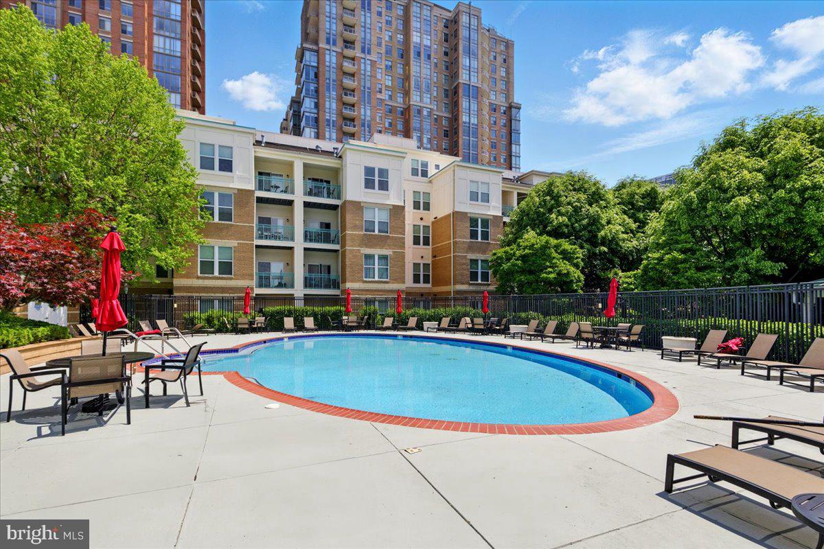 12000 MARKET ST #189, RESTON, Virginia 20190, 3 Bedrooms Bedrooms, ,2 BathroomsBathrooms,Residential,For sale,12000 MARKET ST #189,VAFX2235744 MLS # VAFX2235744