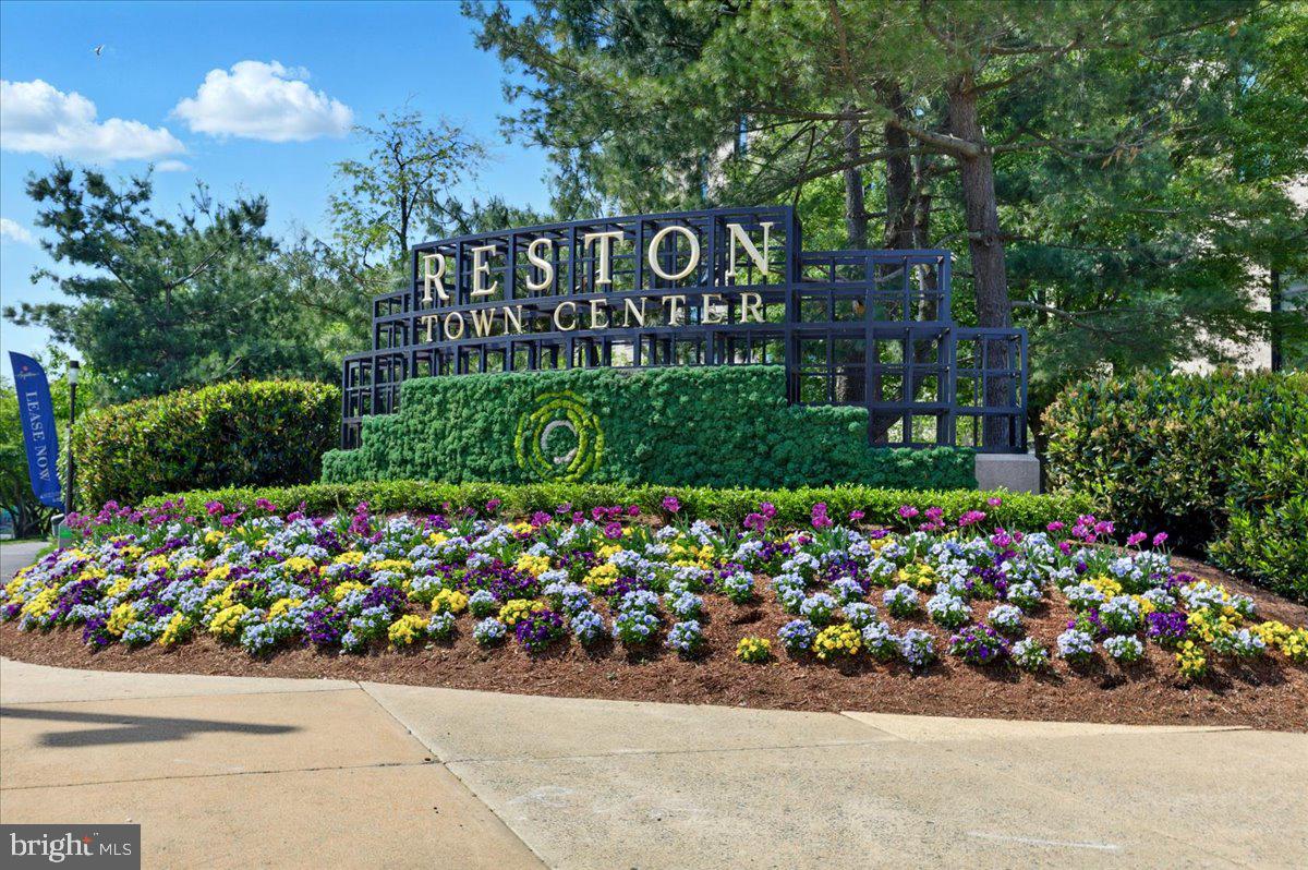 12000 MARKET ST #189, RESTON, Virginia 20190, 3 Bedrooms Bedrooms, ,2 BathroomsBathrooms,Residential,For sale,12000 MARKET ST #189,VAFX2235744 MLS # VAFX2235744