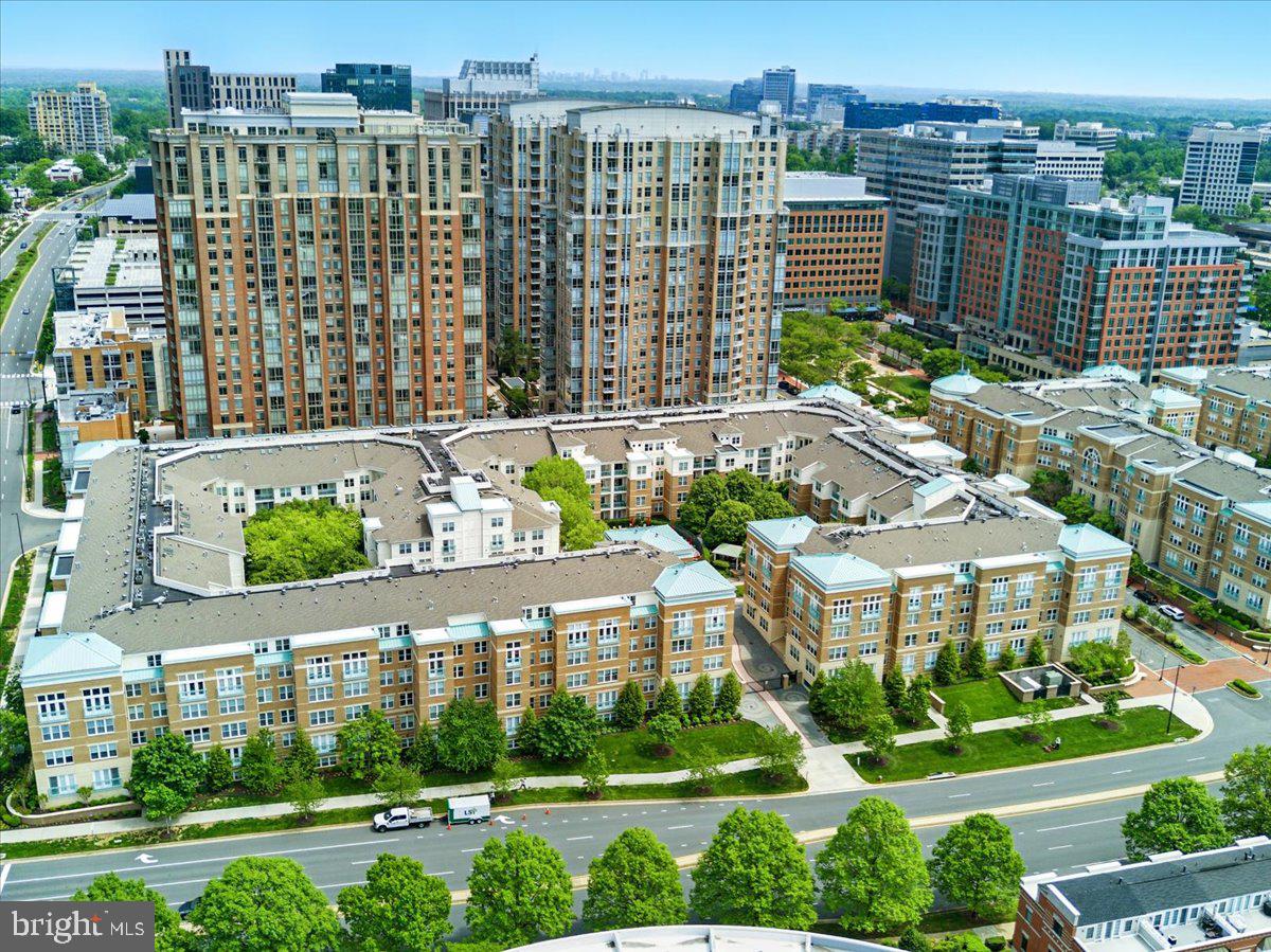 12000 MARKET ST #189, RESTON, Virginia 20190, 3 Bedrooms Bedrooms, ,2 BathroomsBathrooms,Residential,For sale,12000 MARKET ST #189,VAFX2235744 MLS # VAFX2235744
