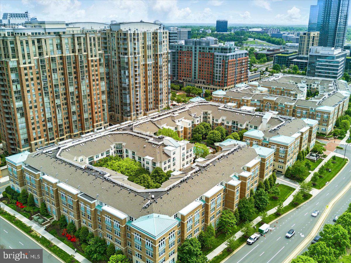 12000 MARKET ST #189, RESTON, Virginia 20190, 3 Bedrooms Bedrooms, ,2 BathroomsBathrooms,Residential,For sale,12000 MARKET ST #189,VAFX2235744 MLS # VAFX2235744