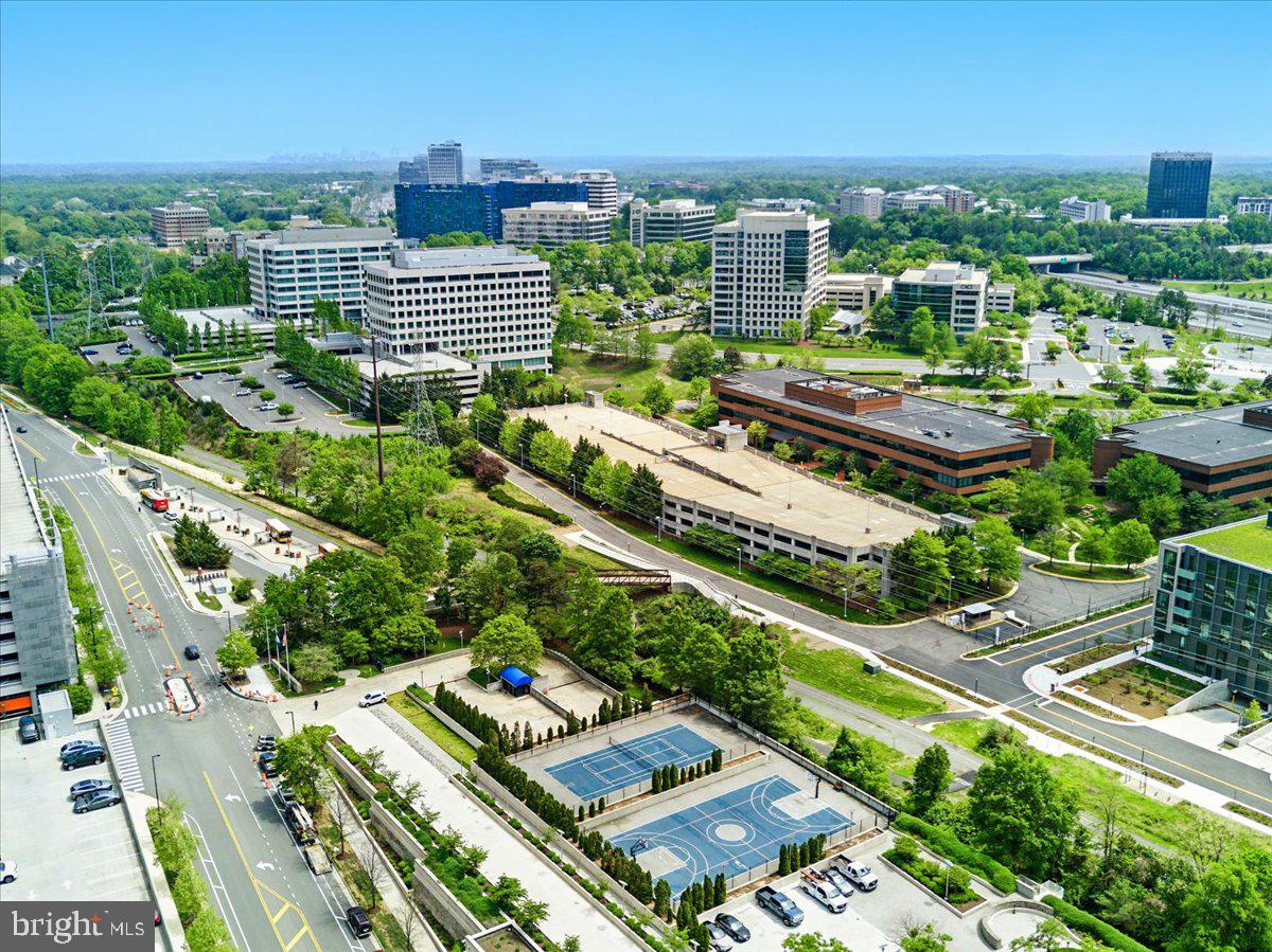 12000 MARKET ST #189, RESTON, Virginia 20190, 3 Bedrooms Bedrooms, ,2 BathroomsBathrooms,Residential,For sale,12000 MARKET ST #189,VAFX2235744 MLS # VAFX2235744