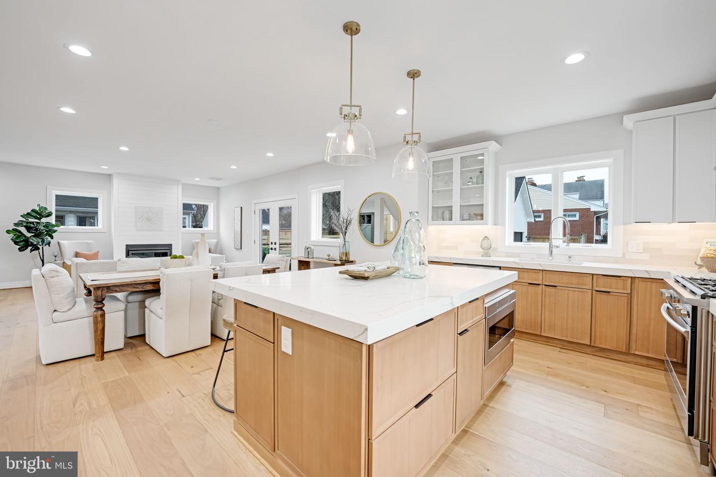 1731 S NELSON ST, ARLINGTON, Virginia 22204, 5 Bedrooms Bedrooms, ,5 BathroomsBathrooms,Residential,For sale,1731 S NELSON ST,VAAR2056464 MLS # VAAR2056464