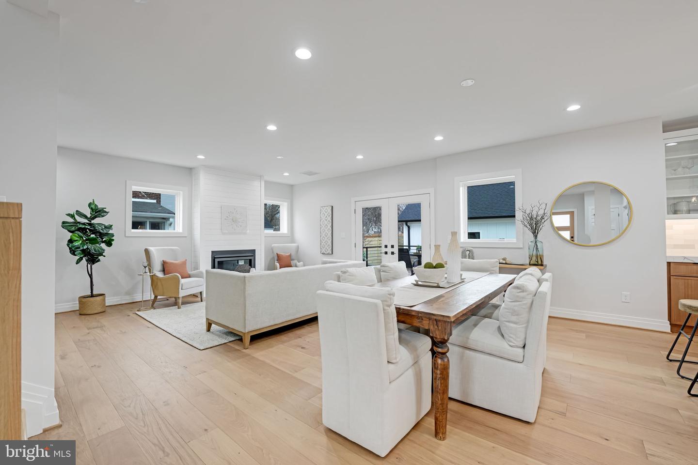 1731 S NELSON ST, ARLINGTON, Virginia 22204, 5 Bedrooms Bedrooms, ,5 BathroomsBathrooms,Residential,For sale,1731 S NELSON ST,VAAR2056464 MLS # VAAR2056464