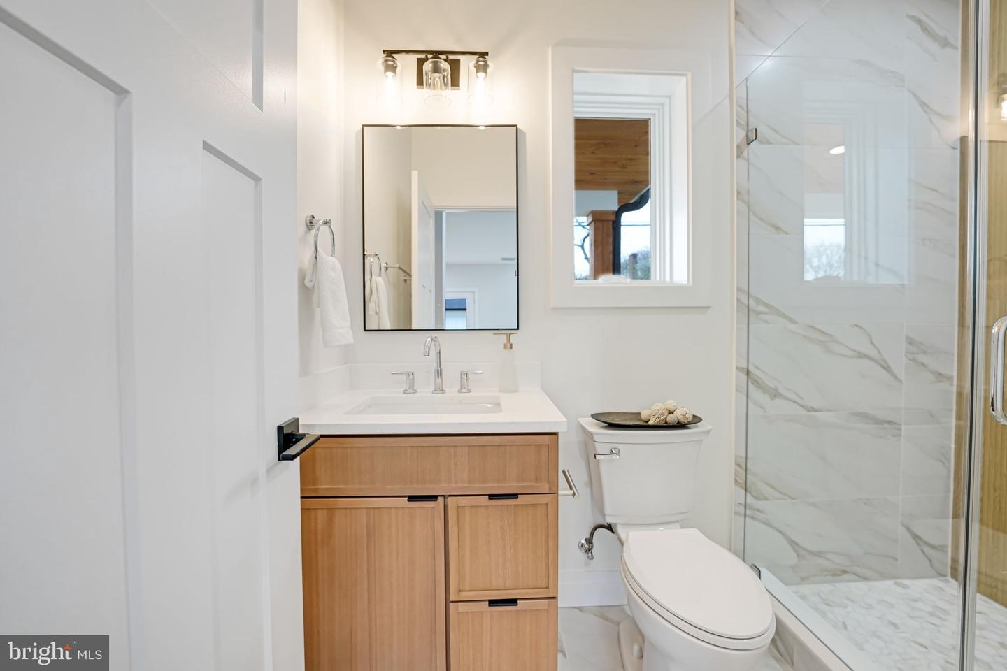 1731 S NELSON ST, ARLINGTON, Virginia 22204, 5 Bedrooms Bedrooms, ,5 BathroomsBathrooms,Residential,For sale,1731 S NELSON ST,VAAR2056464 MLS # VAAR2056464