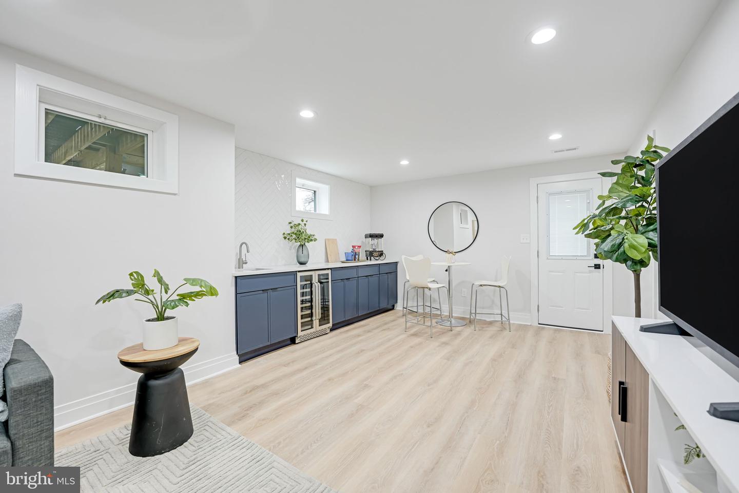 1731 S NELSON ST, ARLINGTON, Virginia 22204, 5 Bedrooms Bedrooms, ,5 BathroomsBathrooms,Residential,For sale,1731 S NELSON ST,VAAR2056464 MLS # VAAR2056464