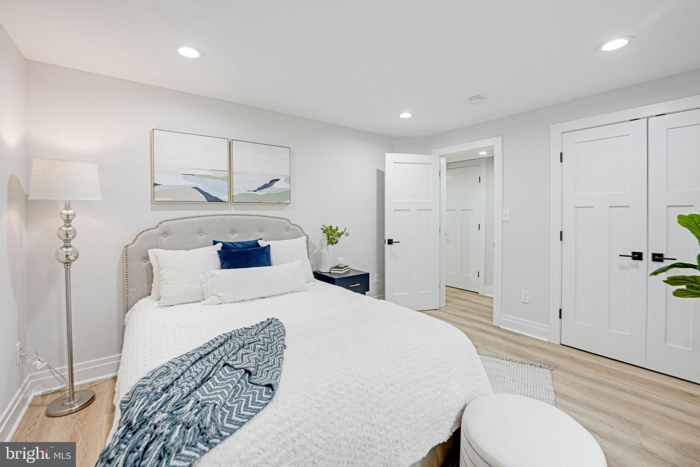 1731 S NELSON ST, ARLINGTON, Virginia 22204, 5 Bedrooms Bedrooms, ,5 BathroomsBathrooms,Residential,For sale,1731 S NELSON ST,VAAR2056464 MLS # VAAR2056464