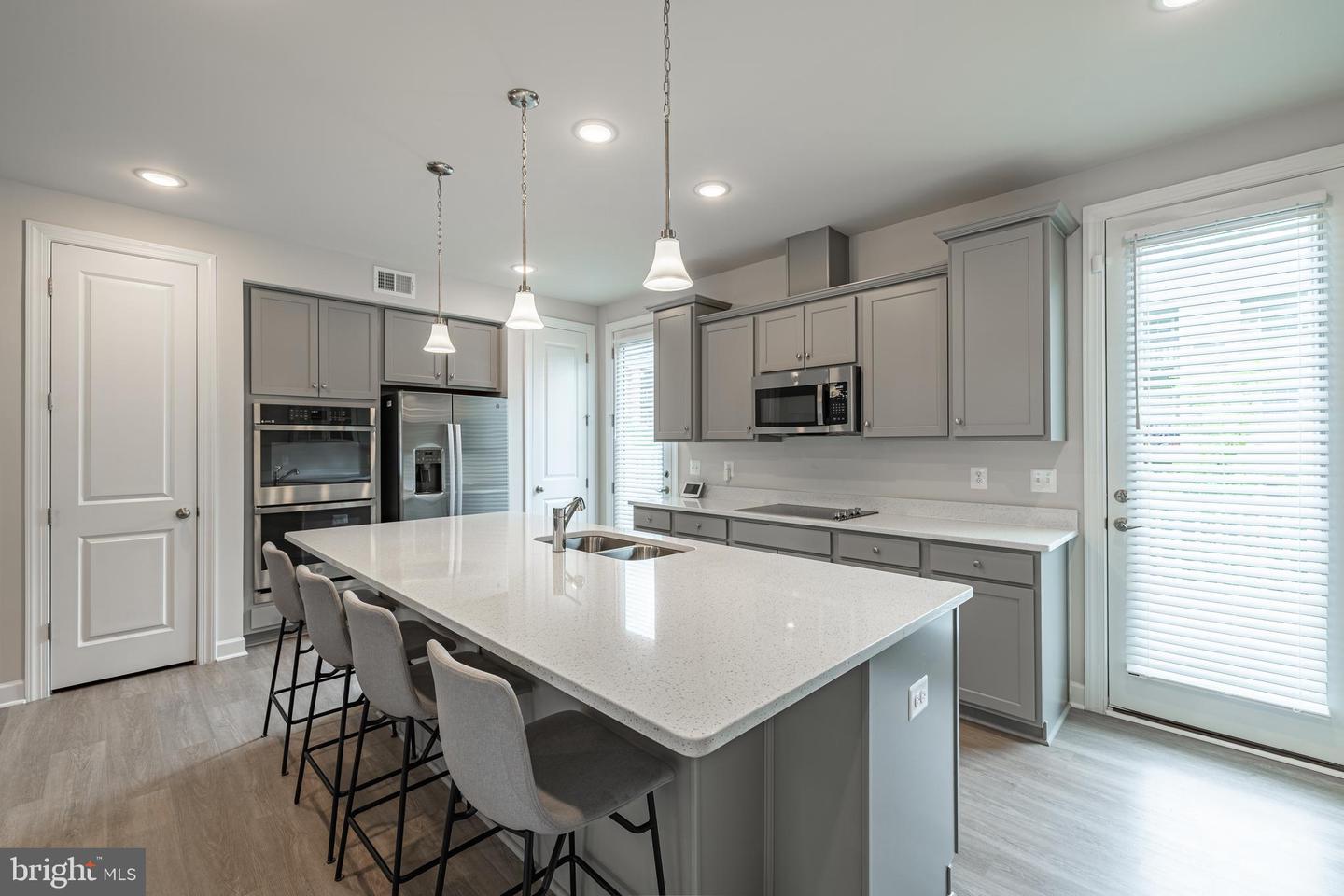 7207 MOUNTAINEER DR, ALEXANDRIA, Virginia 22306, 3 Bedrooms Bedrooms, ,2 BathroomsBathrooms,Residential,For sale,7207 MOUNTAINEER DR,VAFX2236028 MLS # VAFX2236028