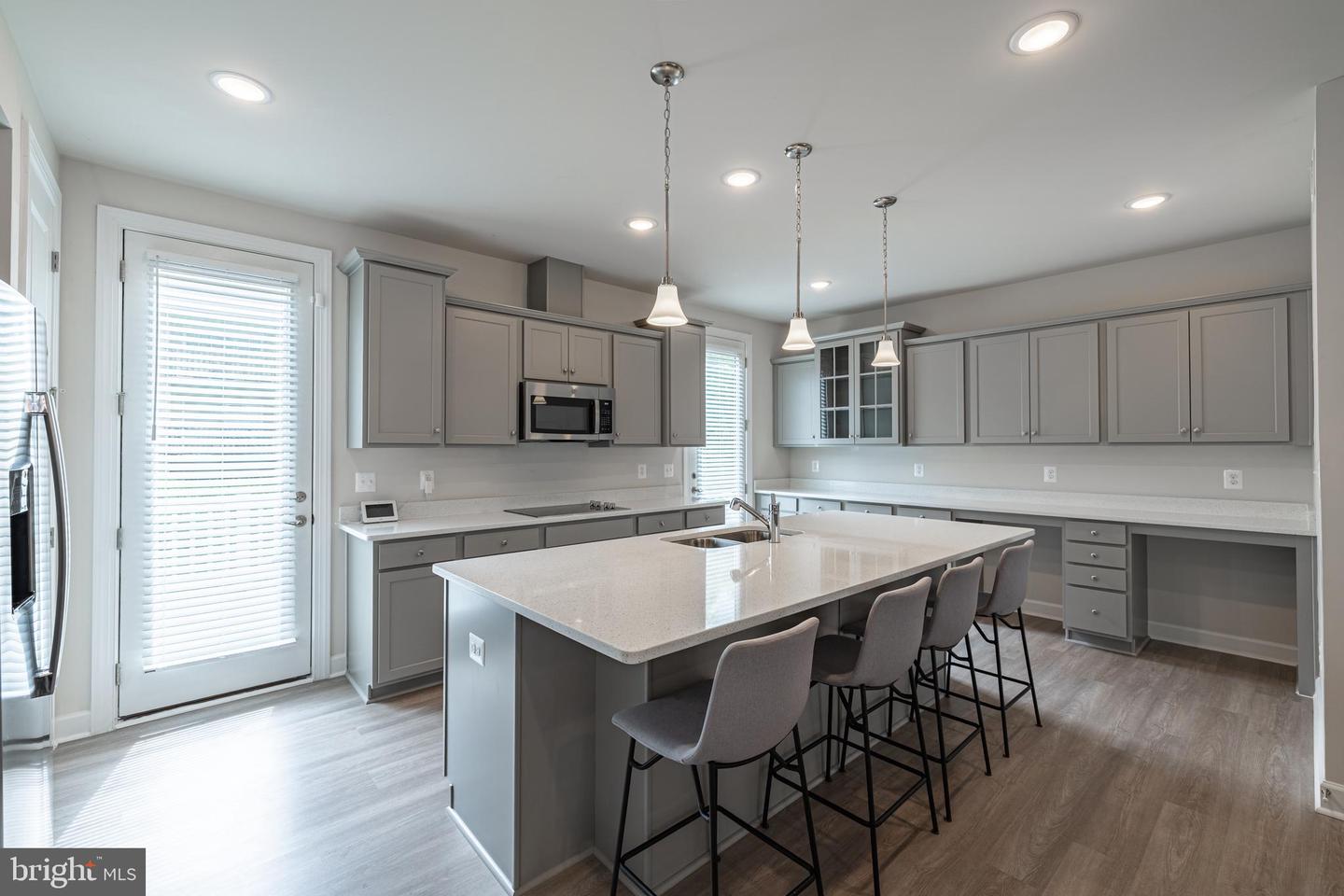 7207 MOUNTAINEER DR, ALEXANDRIA, Virginia 22306, 3 Bedrooms Bedrooms, ,2 BathroomsBathrooms,Residential,For sale,7207 MOUNTAINEER DR,VAFX2236028 MLS # VAFX2236028