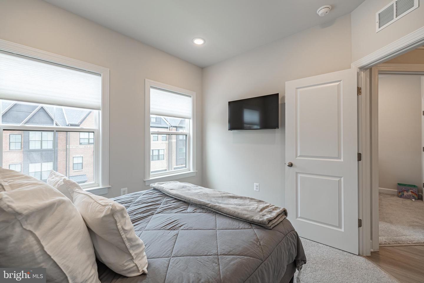 7207 MOUNTAINEER DR, ALEXANDRIA, Virginia 22306, 3 Bedrooms Bedrooms, ,2 BathroomsBathrooms,Residential,For sale,7207 MOUNTAINEER DR,VAFX2236028 MLS # VAFX2236028