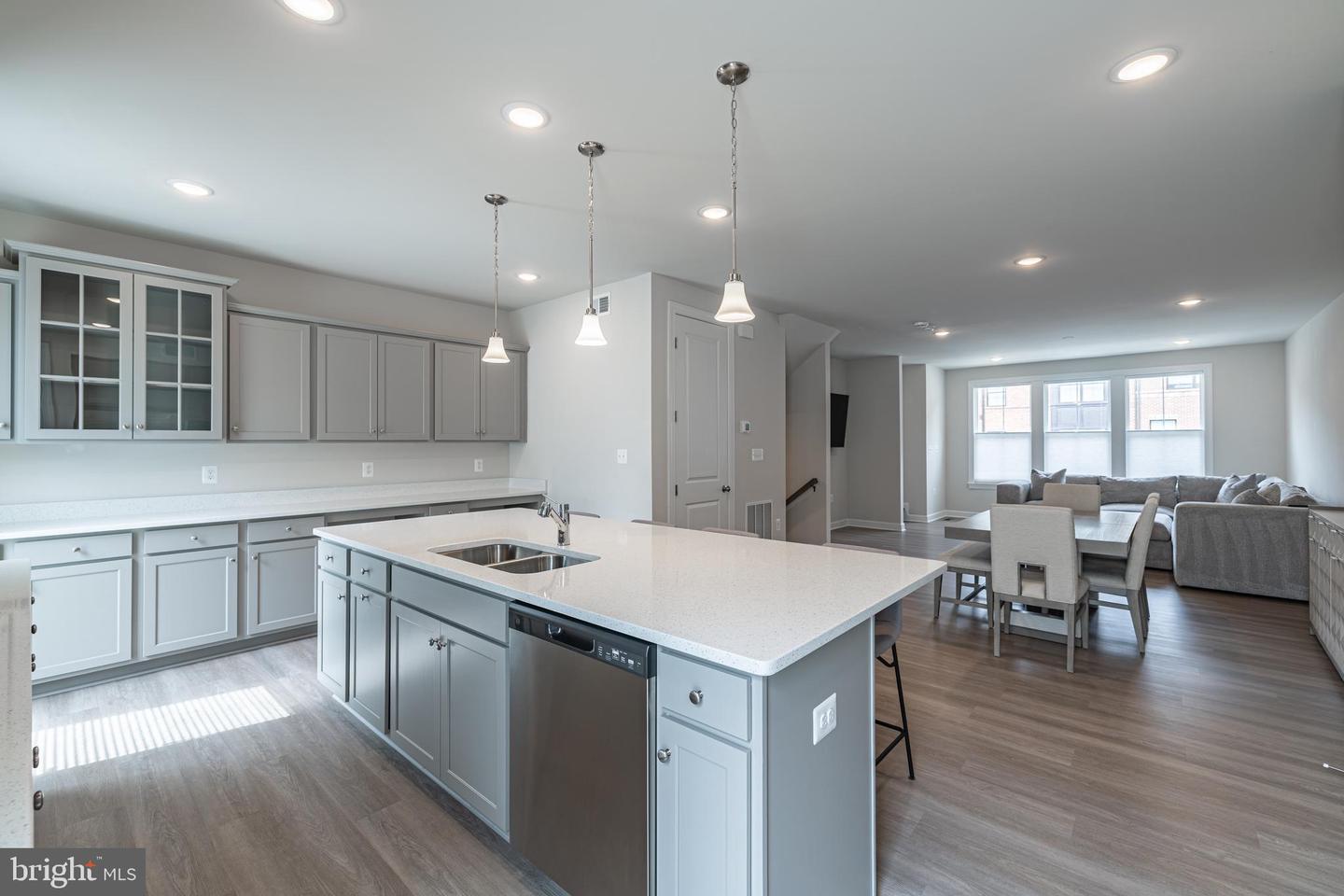 7207 MOUNTAINEER DR, ALEXANDRIA, Virginia 22306, 3 Bedrooms Bedrooms, ,2 BathroomsBathrooms,Residential,For sale,7207 MOUNTAINEER DR,VAFX2236028 MLS # VAFX2236028