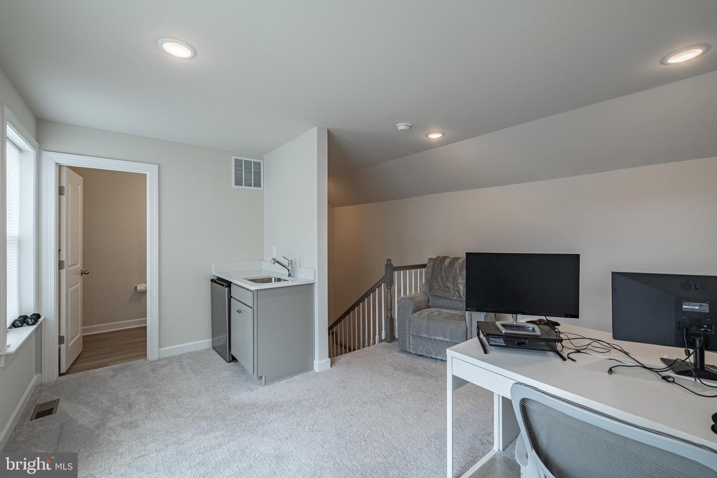 7207 MOUNTAINEER DR, ALEXANDRIA, Virginia 22306, 3 Bedrooms Bedrooms, ,2 BathroomsBathrooms,Residential,For sale,7207 MOUNTAINEER DR,VAFX2236028 MLS # VAFX2236028