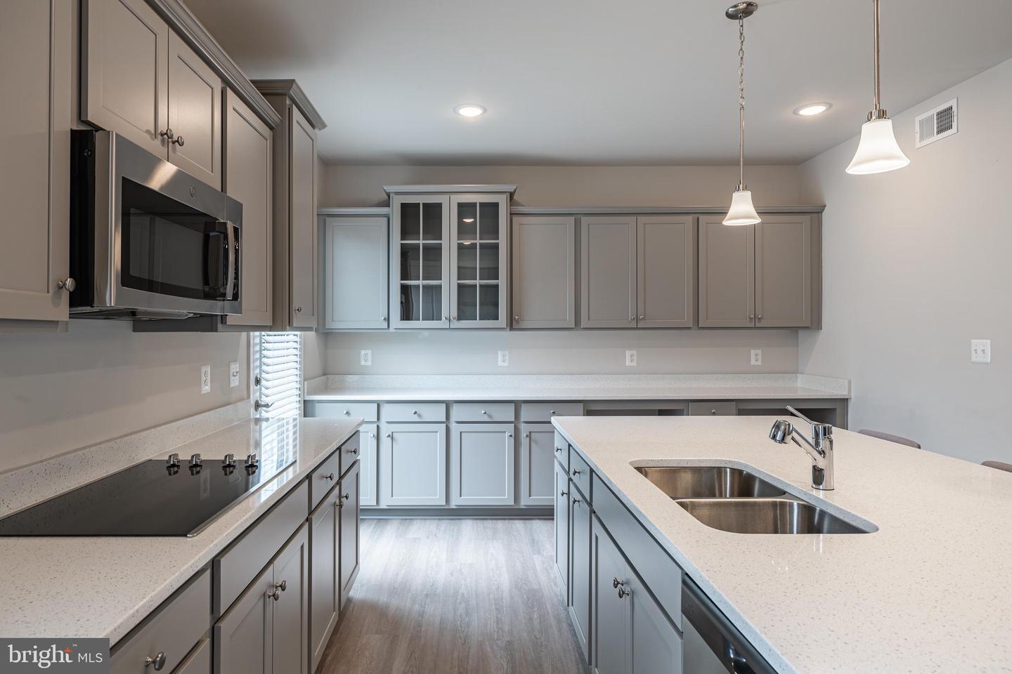 7207 MOUNTAINEER DR, ALEXANDRIA, Virginia 22306, 3 Bedrooms Bedrooms, ,2 BathroomsBathrooms,Residential,For sale,7207 MOUNTAINEER DR,VAFX2236028 MLS # VAFX2236028