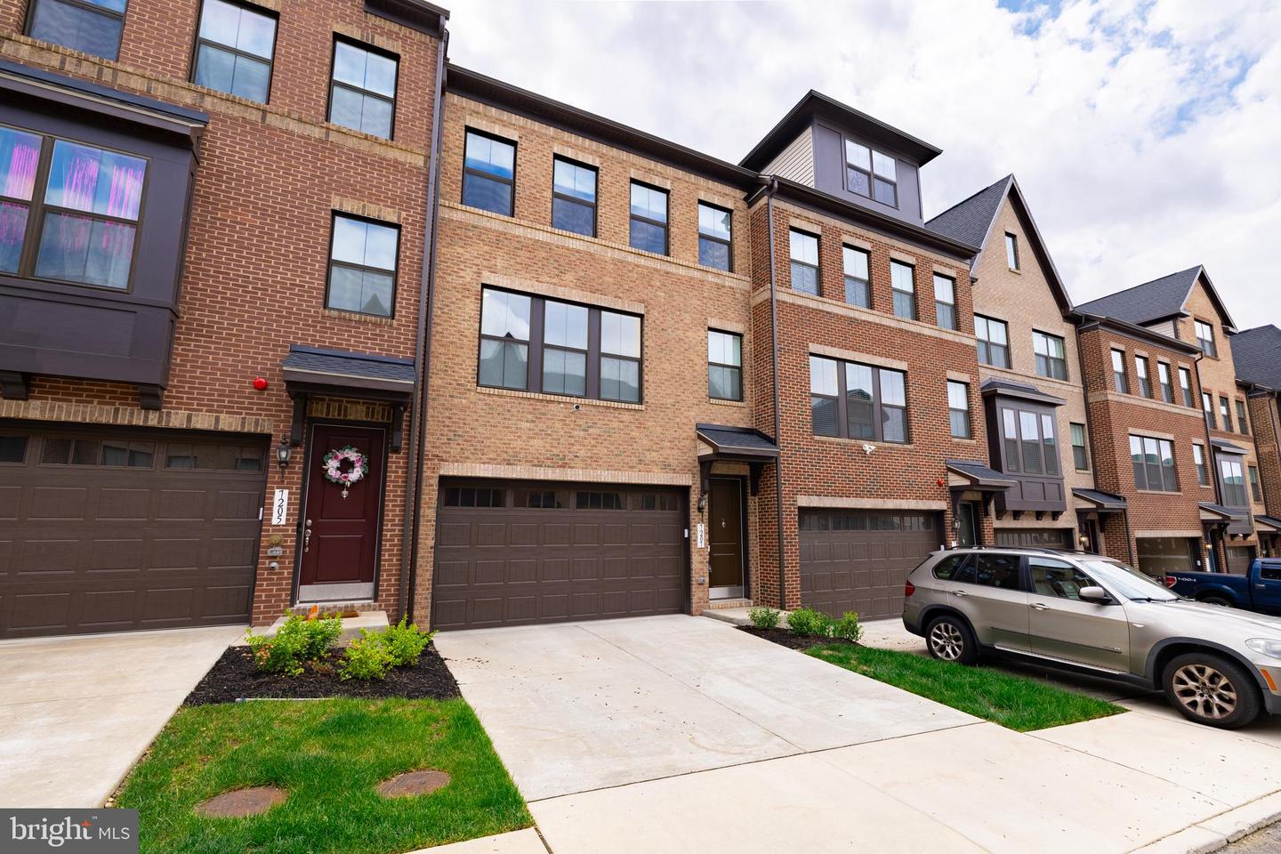 7207 MOUNTAINEER DR, ALEXANDRIA, Virginia 22306, 3 Bedrooms Bedrooms, ,2 BathroomsBathrooms,Residential,For sale,7207 MOUNTAINEER DR,VAFX2236028 MLS # VAFX2236028