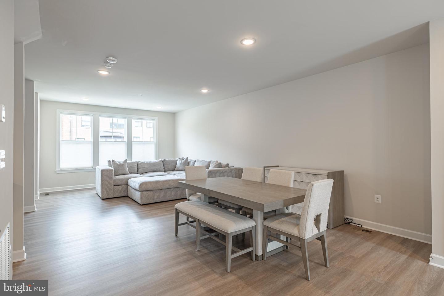 7207 MOUNTAINEER DR, ALEXANDRIA, Virginia 22306, 3 Bedrooms Bedrooms, ,2 BathroomsBathrooms,Residential,For sale,7207 MOUNTAINEER DR,VAFX2236028 MLS # VAFX2236028