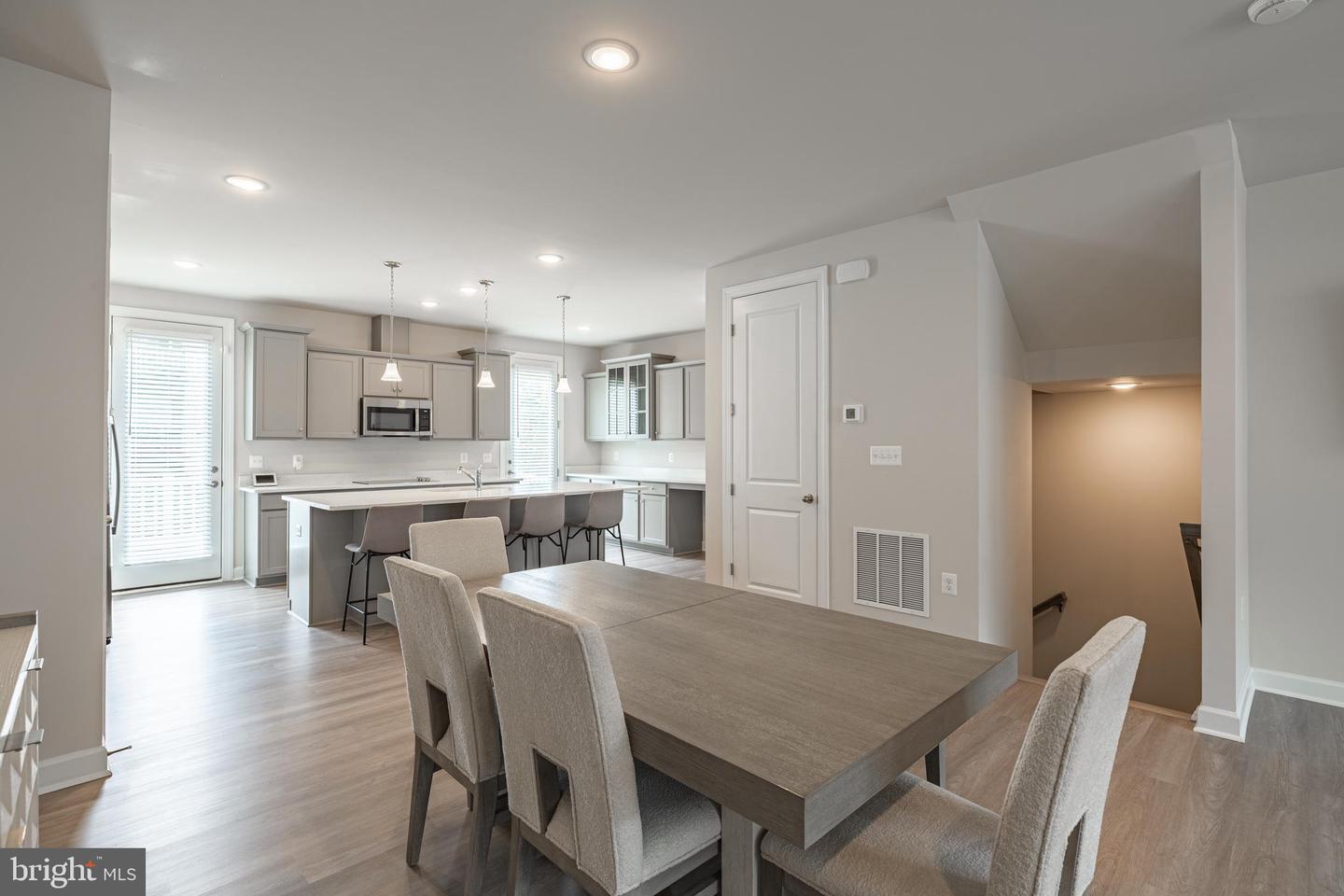 7207 MOUNTAINEER DR, ALEXANDRIA, Virginia 22306, 3 Bedrooms Bedrooms, ,2 BathroomsBathrooms,Residential,For sale,7207 MOUNTAINEER DR,VAFX2236028 MLS # VAFX2236028