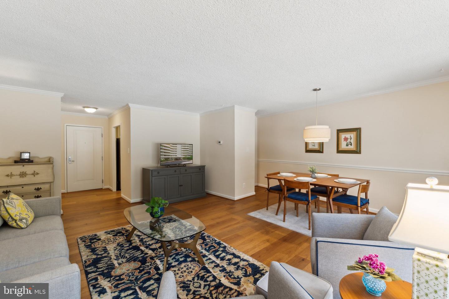 5300 COLUMBIA PIKE #T-12, ARLINGTON, Virginia 22204, 2 Bedrooms Bedrooms, ,2 BathroomsBathrooms,Residential,For sale,5300 COLUMBIA PIKE #T-12,VAAR2056418 MLS # VAAR2056418