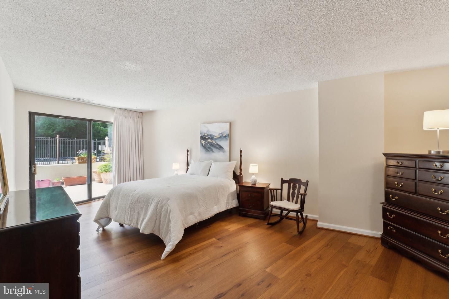 5300 COLUMBIA PIKE #T-12, ARLINGTON, Virginia 22204, 2 Bedrooms Bedrooms, ,2 BathroomsBathrooms,Residential,For sale,5300 COLUMBIA PIKE #T-12,VAAR2056418 MLS # VAAR2056418