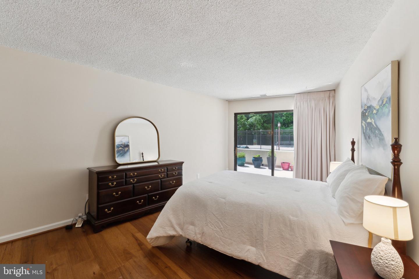 5300 COLUMBIA PIKE #T-12, ARLINGTON, Virginia 22204, 2 Bedrooms Bedrooms, ,2 BathroomsBathrooms,Residential,For sale,5300 COLUMBIA PIKE #T-12,VAAR2056418 MLS # VAAR2056418
