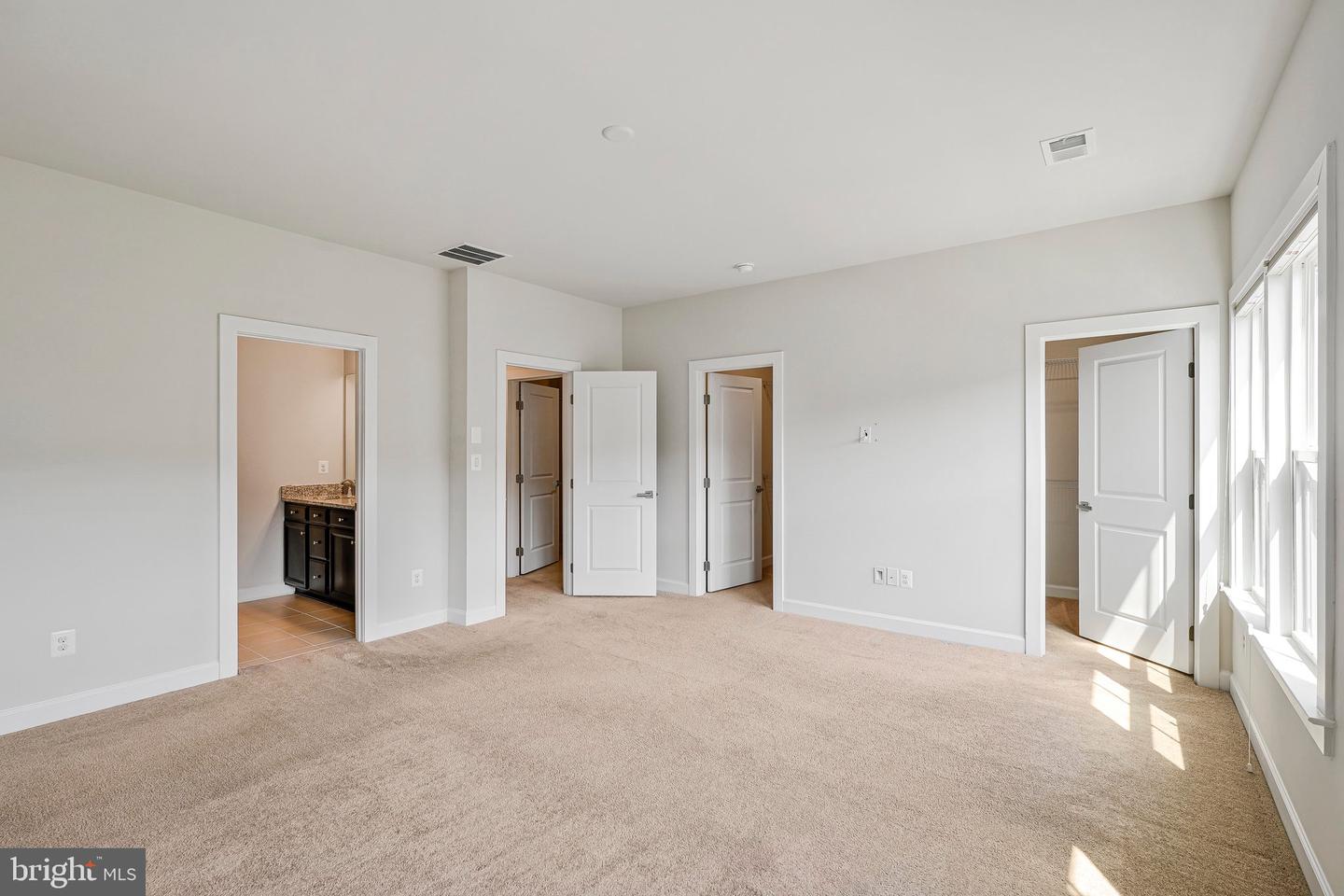 43425 GRANDMOORE ST, ASHBURN, Virginia 20148, 4 Bedrooms Bedrooms, 7 Rooms Rooms,3 BathroomsBathrooms,Residential,For sale,43425 GRANDMOORE ST,VALO2094634 MLS # VALO2094634