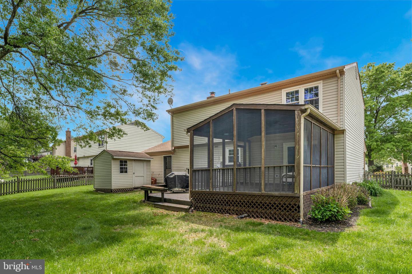 8916 LAKE BRADDOCK DR, BURKE, Virginia 22015, 4 Bedrooms Bedrooms, ,3 BathroomsBathrooms,Residential,For sale,8916 LAKE BRADDOCK DR,VAFX2236606 MLS # VAFX2236606